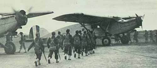 1941-paracaidistas-peruanos-invasores.jpg