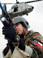 Mientras militares Chilenos realizaban practicas militares en la frontera con Per�; aviones peruanos Mirages-2000 sobrevolaban la frontera chilena.